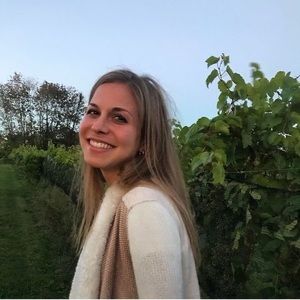 Meet your Posher, Tina